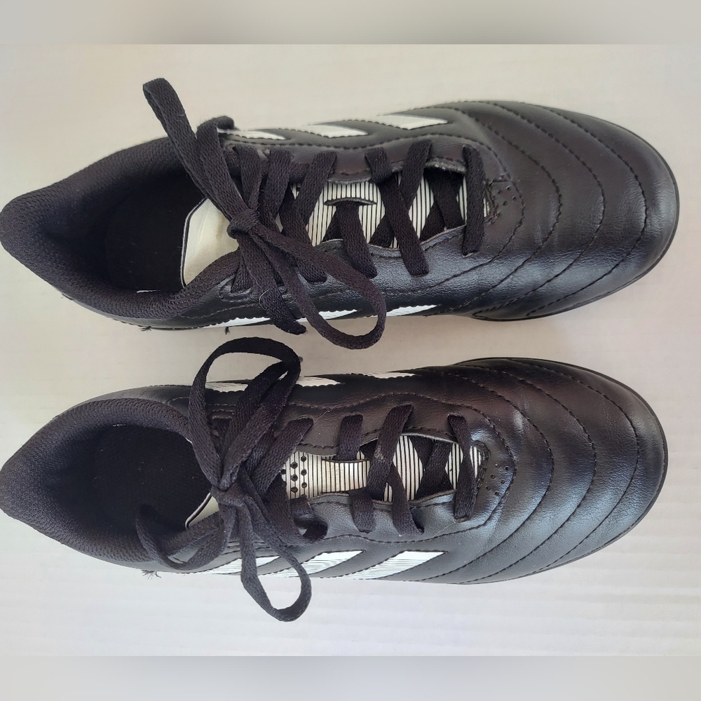 Adidas Soccer Cleats, Size 2.5 Youth, Black/ White Stripes, Unisex, VGUC! - Picture 7 of 8
